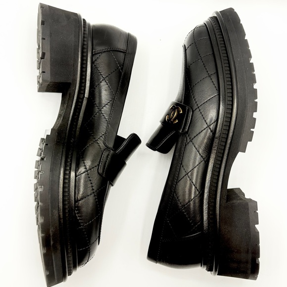 NEW Chanel 23A Quilted Black Calfskin Leather Platform Lug Sole Loafers EU 41 - Picture 3 of 12